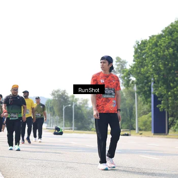 Runner Photo 6945519