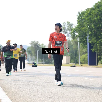 Runner Photo 6945520