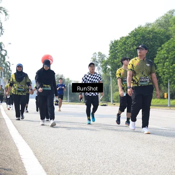 Runner Photo 6945580
