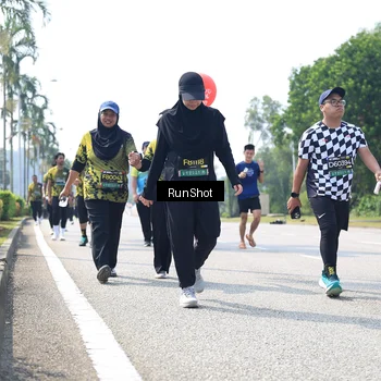 Runner Photo 6945595