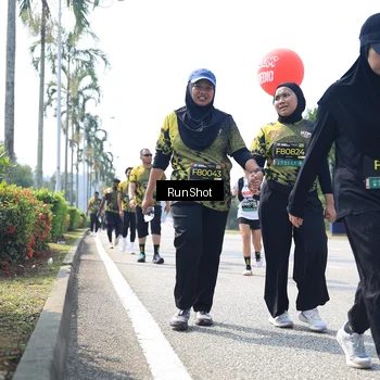 Runner Photo 6945614