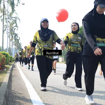 Runner Photo 6945620