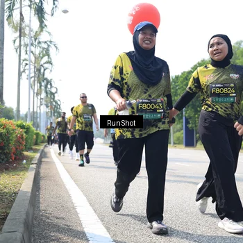 Runner Photo 6945624
