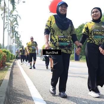 Runner Photo 6945628