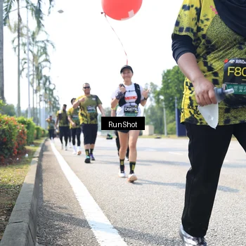Runner Photo 6945636