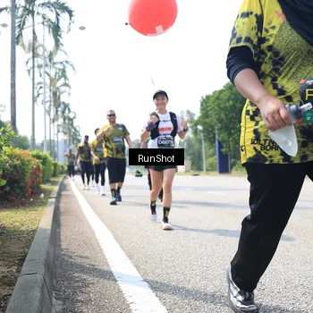 Runner Photo 6945644