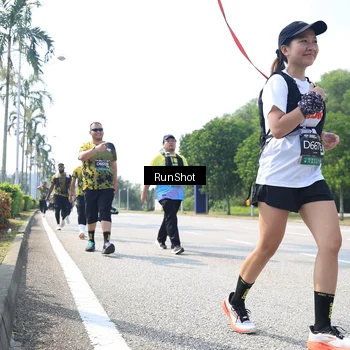 Runner Photo 6945659