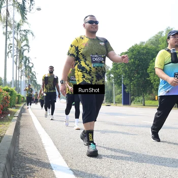 Runner Photo 6945673