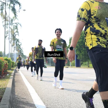 Runner Photo 6945687