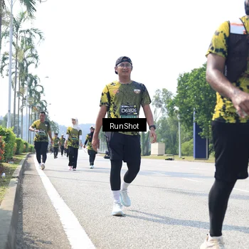 Runner Photo 6945721