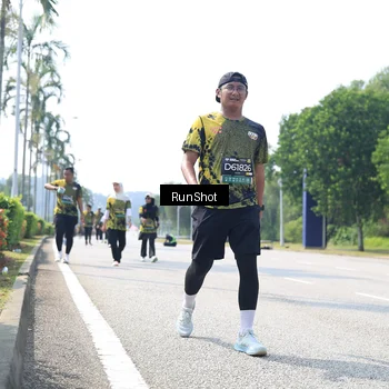 Runner Photo 6945725