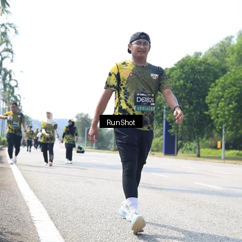Runner Photo 6945728