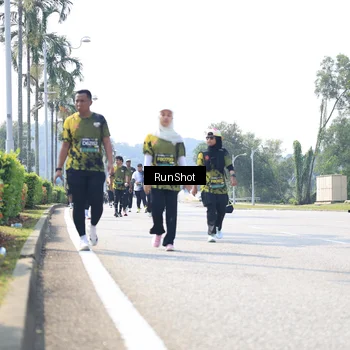 Runner Photo 6945742