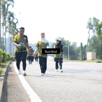 Runner Photo 6945746