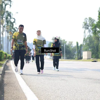 Runner Photo 6945751