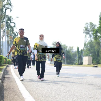 Runner Photo 6945752