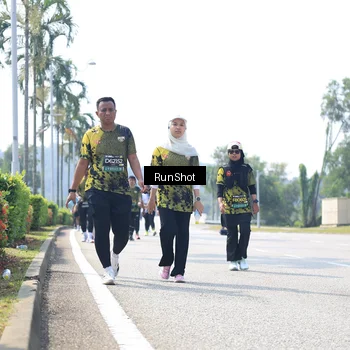 Runner Photo 6945754