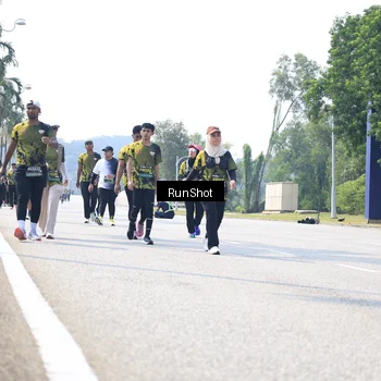 Runner Photo 6945766