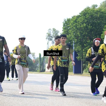 Runner Photo 6945801