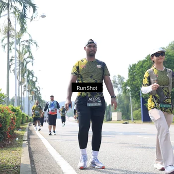Runner Photo 6945818