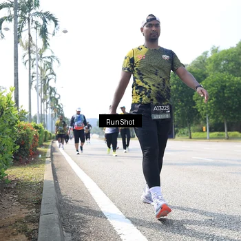 Runner Photo 6945828