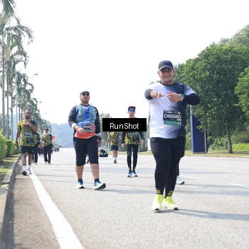 Runner Photo 6945843