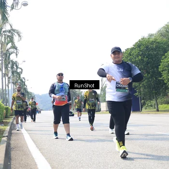 Runner Photo 6945844