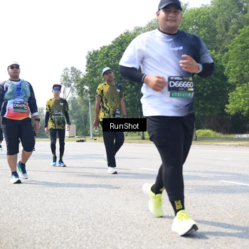 Runner Photo 6945856