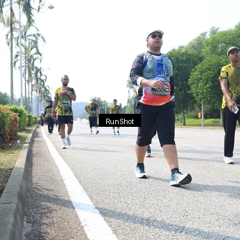 Runner Photo 6945871