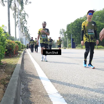 Runner Photo 6945874
