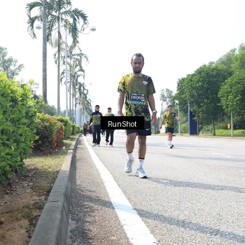 Runner Photo 6945881
