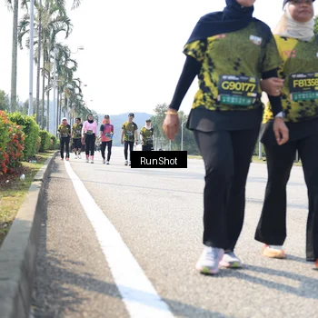 Runner Photo 6945916