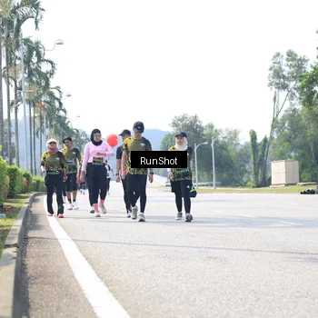 Runner Photo 6945935