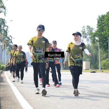 Runner Photo 6945945