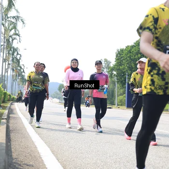 Runner Photo 6945969