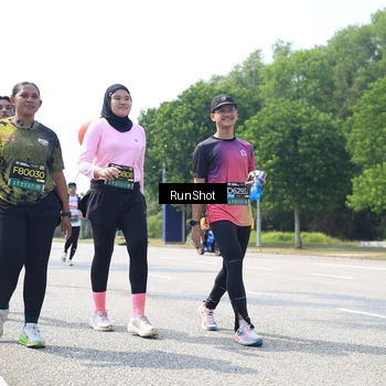 Runner Photo 6945980