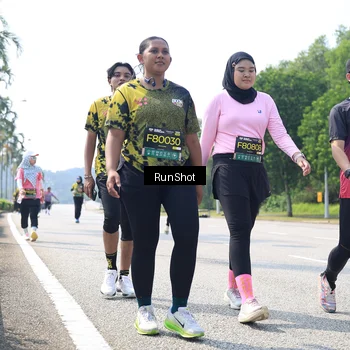 Runner Photo 6945981