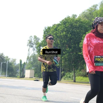 Runner Photo 6946059