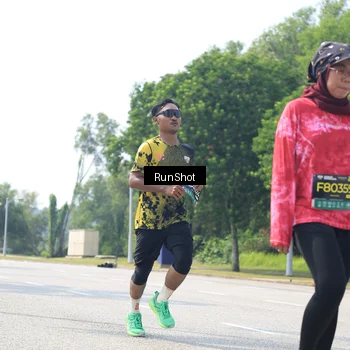Runner Photo 6946060