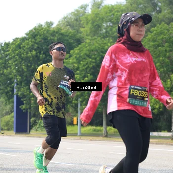 Runner Photo 6946062