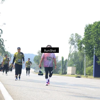 Runner Photo 6946067