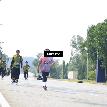 Runner Photo 6946068