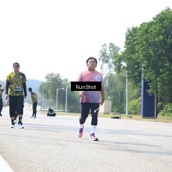 Runner Photo 6946078