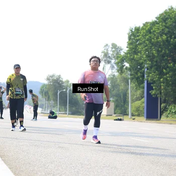 Runner Photo 6946080