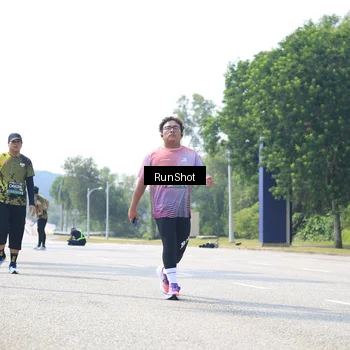 Runner Photo 6946083