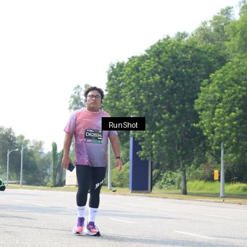 Runner Photo 6946088