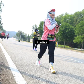 Runner Photo 6946097