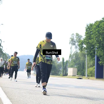 Runner Photo 6946110