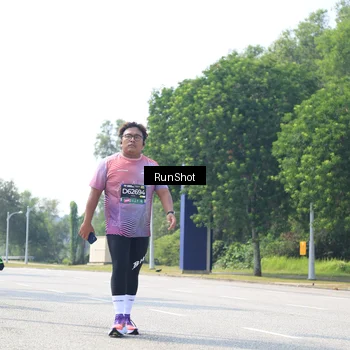 Runner Photo 6946122