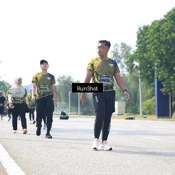 Runner Photo 6946173